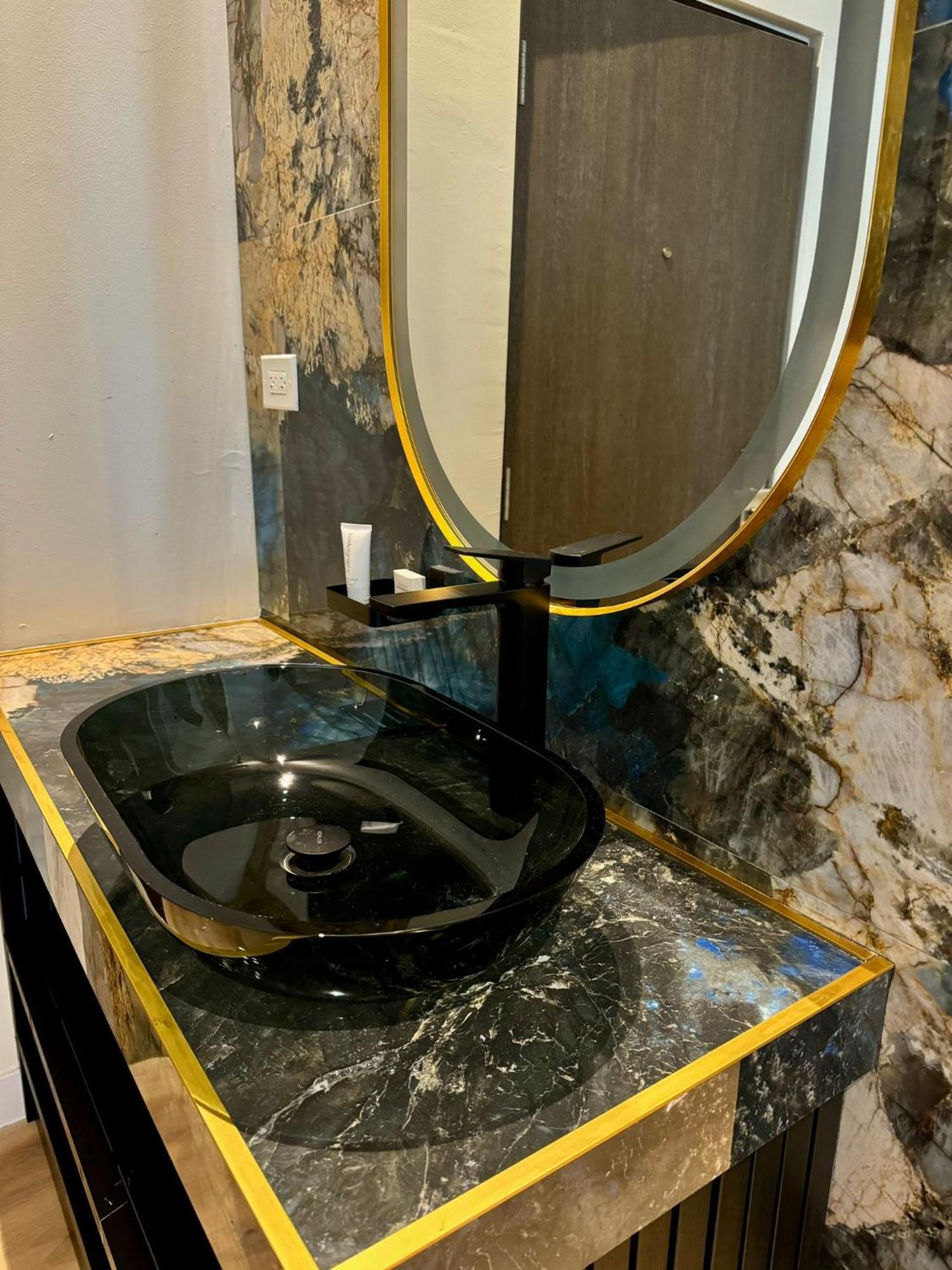 Metro Art Hotel San Juan Ngoại thất bức ảnh